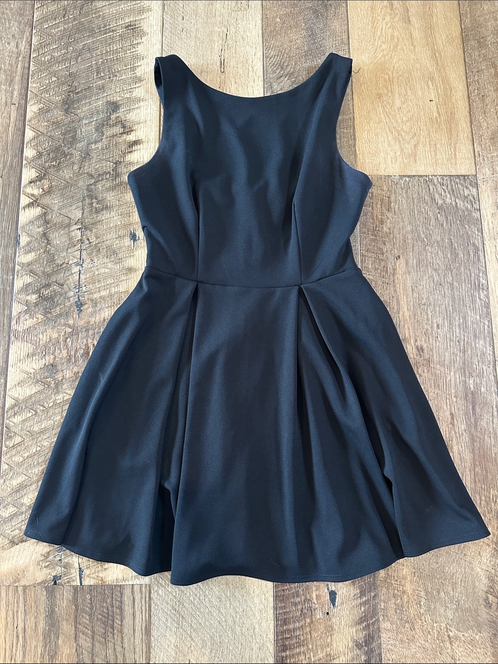 Classic B.Darlin Black Sleeveless Fit-and-Flare Dress stretchy w/ pockets